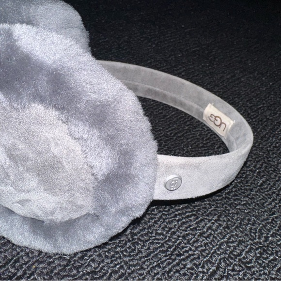 UGG Ear Muffs - Picture 3 of 7